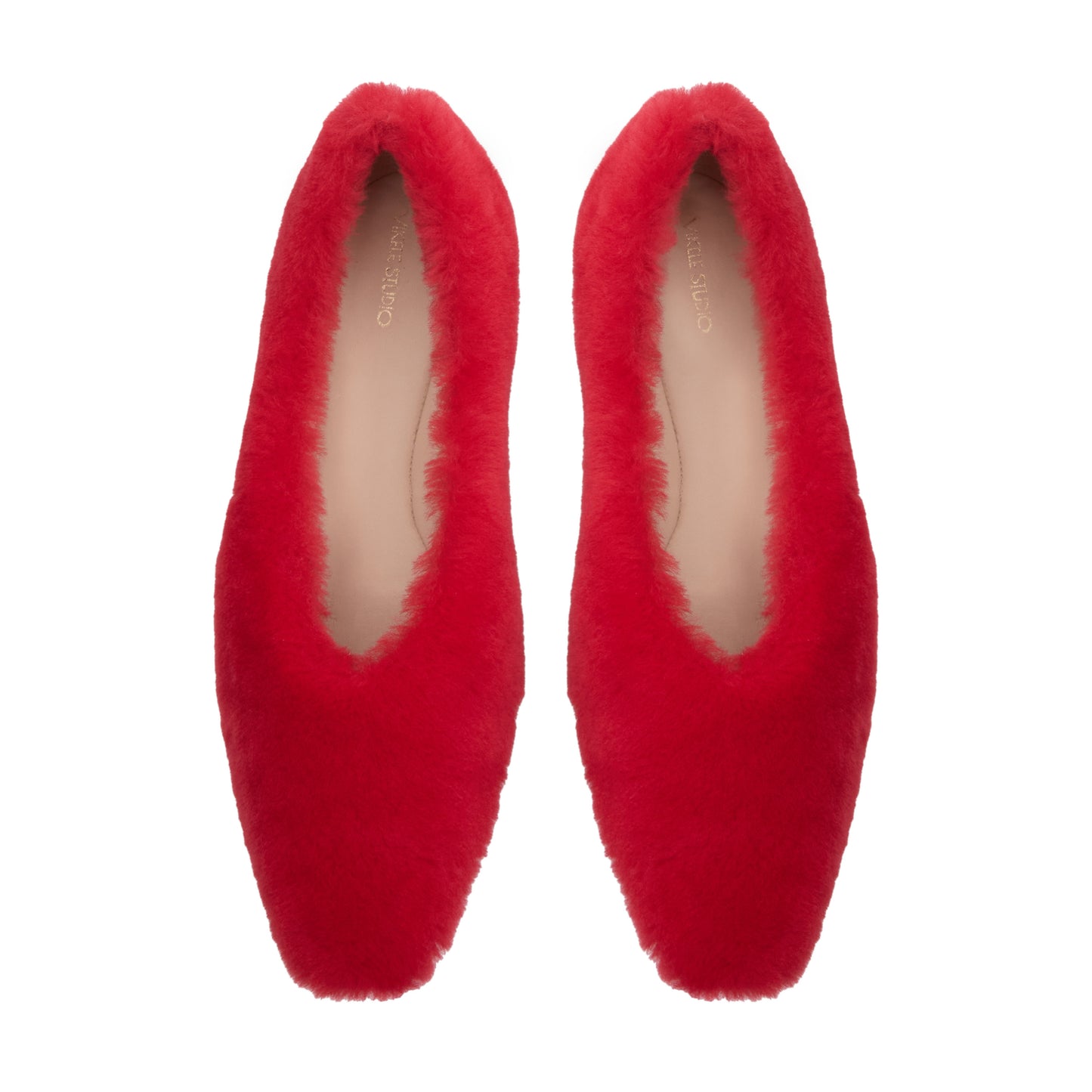 Flat shoes