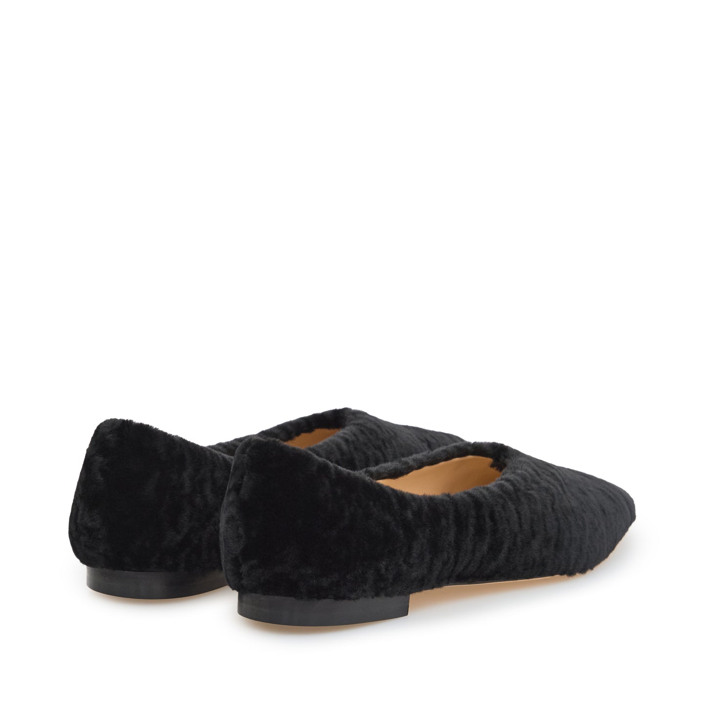 Flat shoes