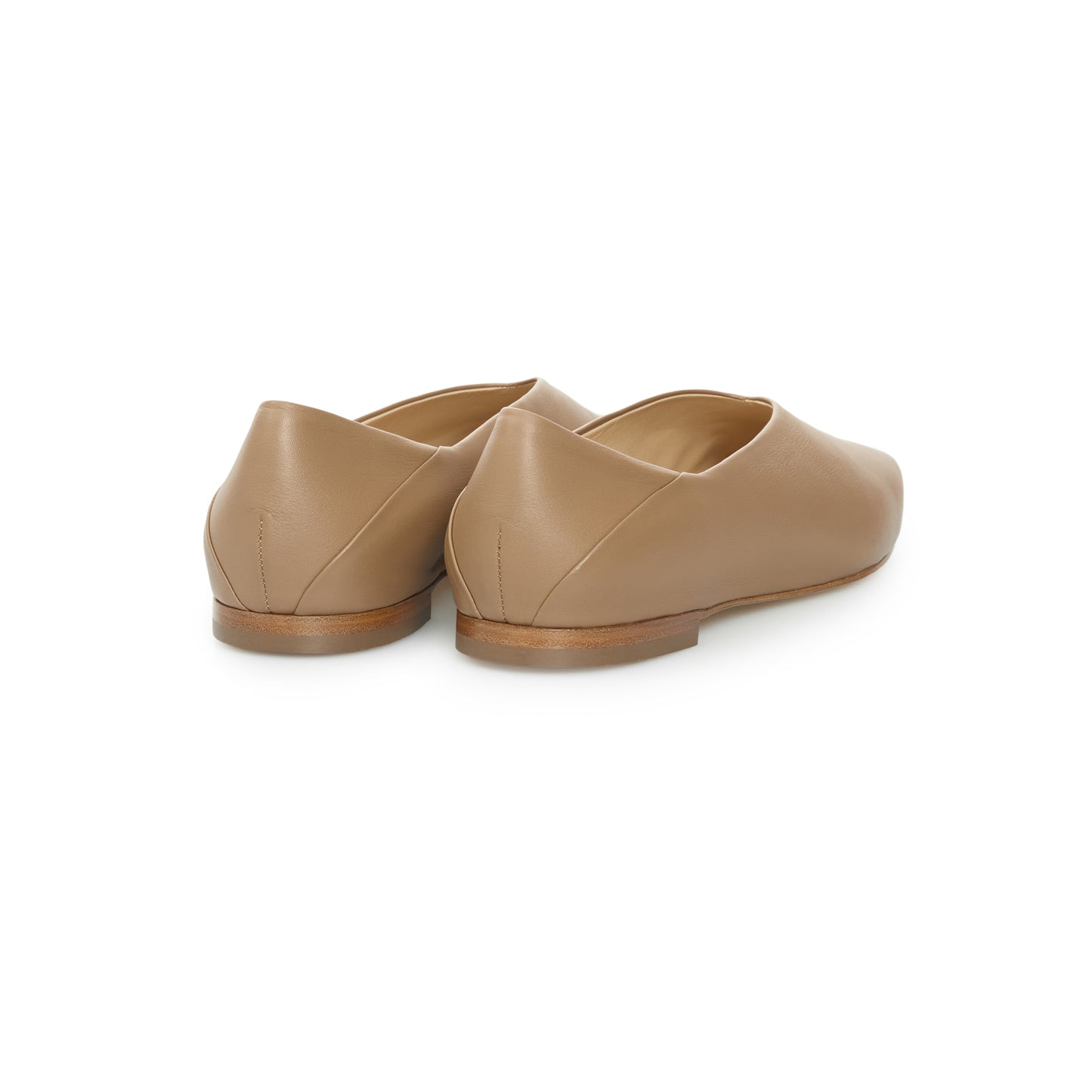 Flat shoes